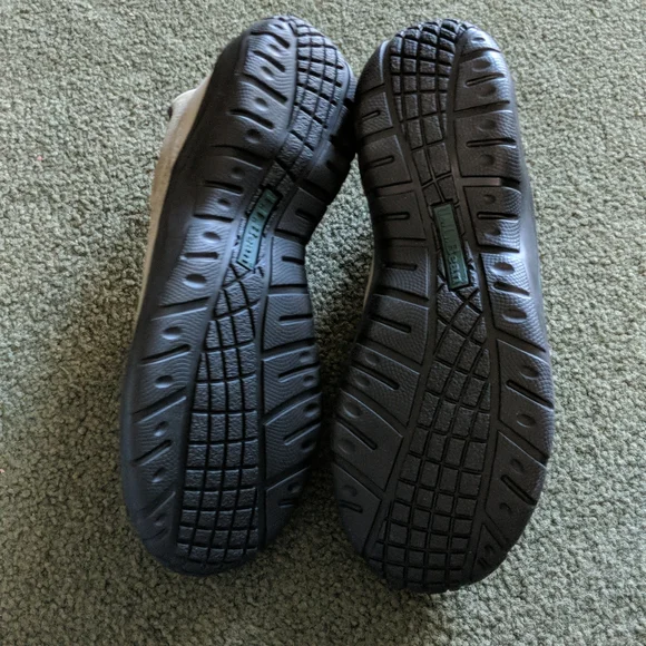 LL Bean shoes NWOT - Picture 3 of 4